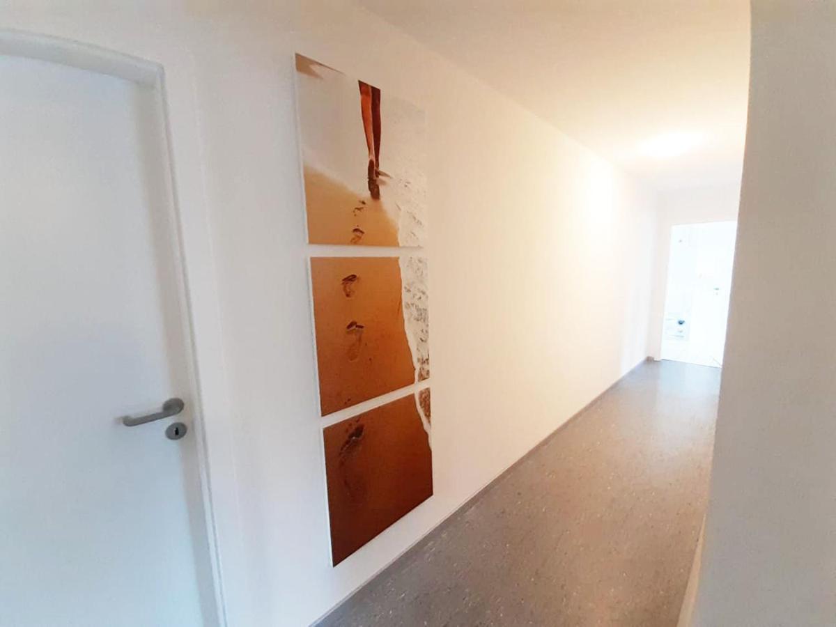 Ferienwohnung In Ленещат Екстериор снимка